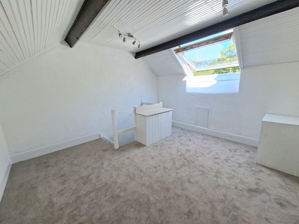 Manchester Road, Deepcar, S36 - View 4