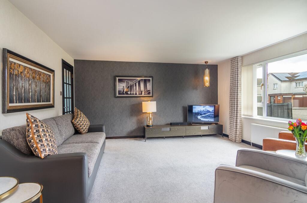 House in Glasgow, Cadder - View 2