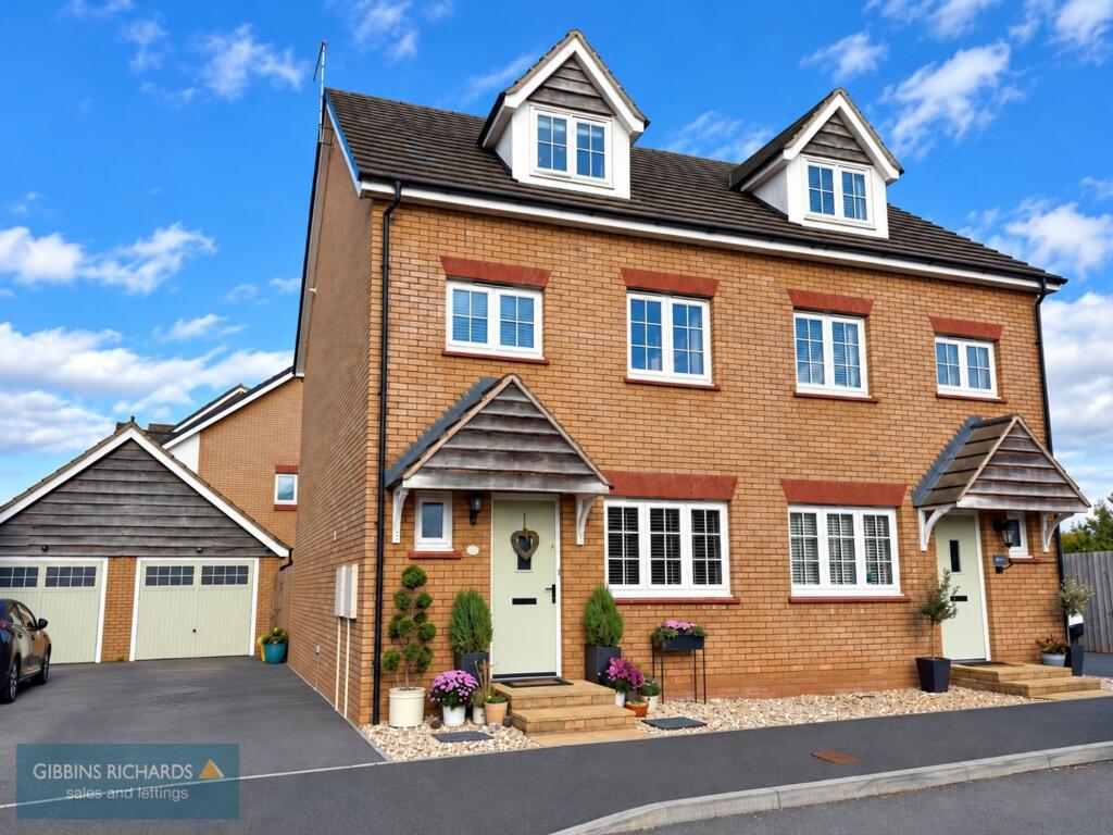 Main image of property: Furs Close, Monkton Heathfield, TA2