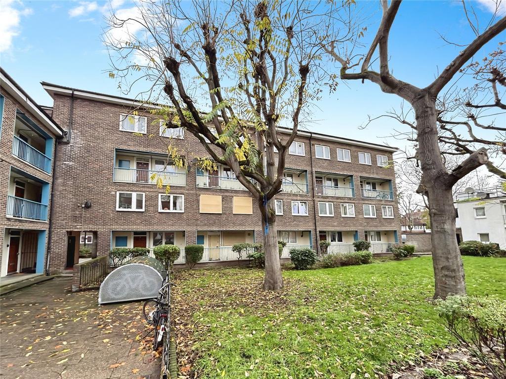 Main image of property: Flat 4, Trotwood House Wilson Grove, London, SE16 4PW