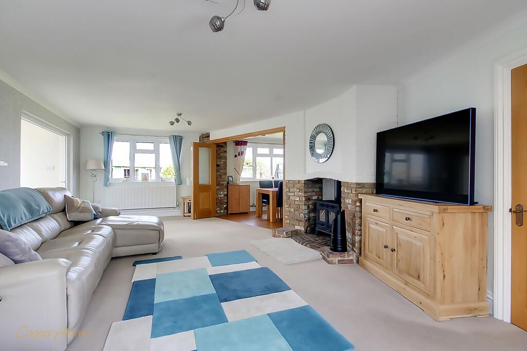 8 Woodcote Cottages photo 2