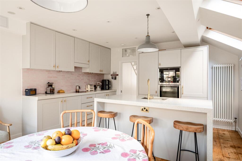 Fielding Road, London photo 4