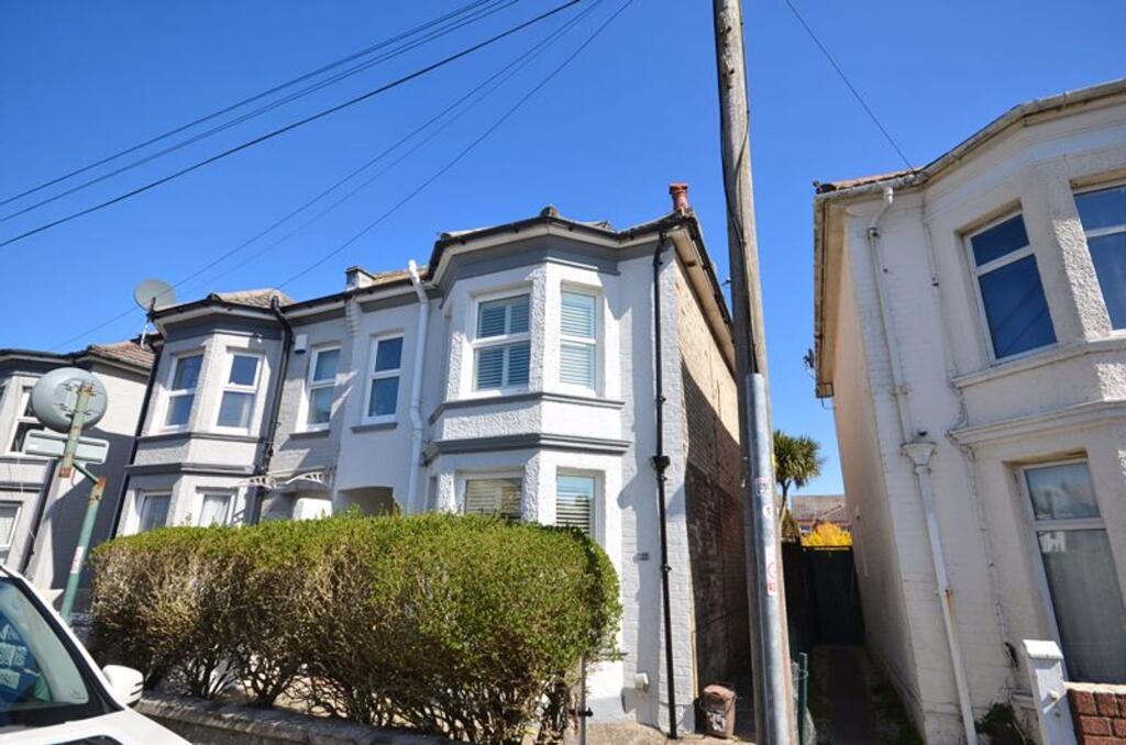3-bed semi-detached on Lincoln Avenue, Bournemouth, BH1, £300,000