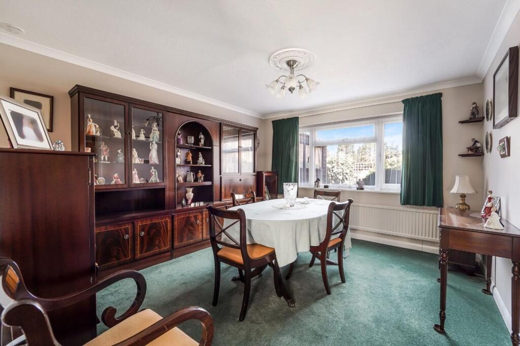 Chessington Road, Ewell, KT19 photo 4