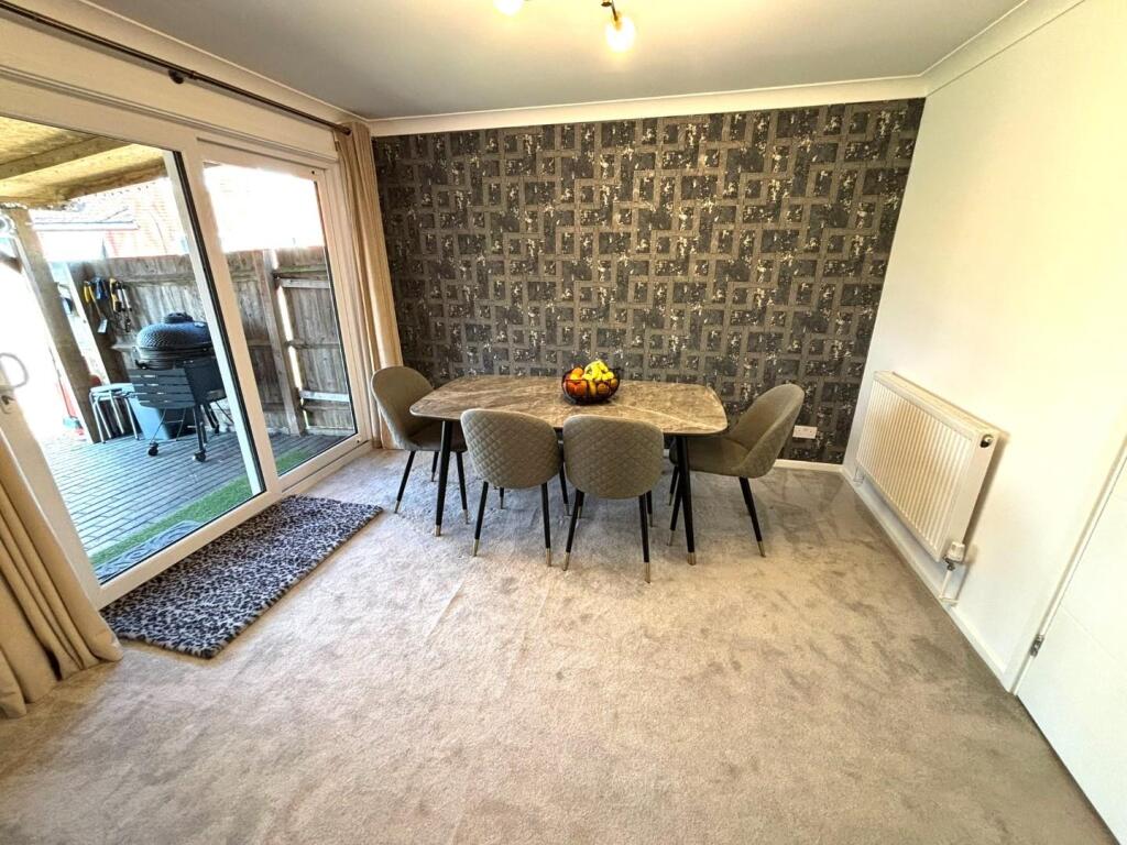 Foxwell Square, Southfields, Northampton NN3 - View 4