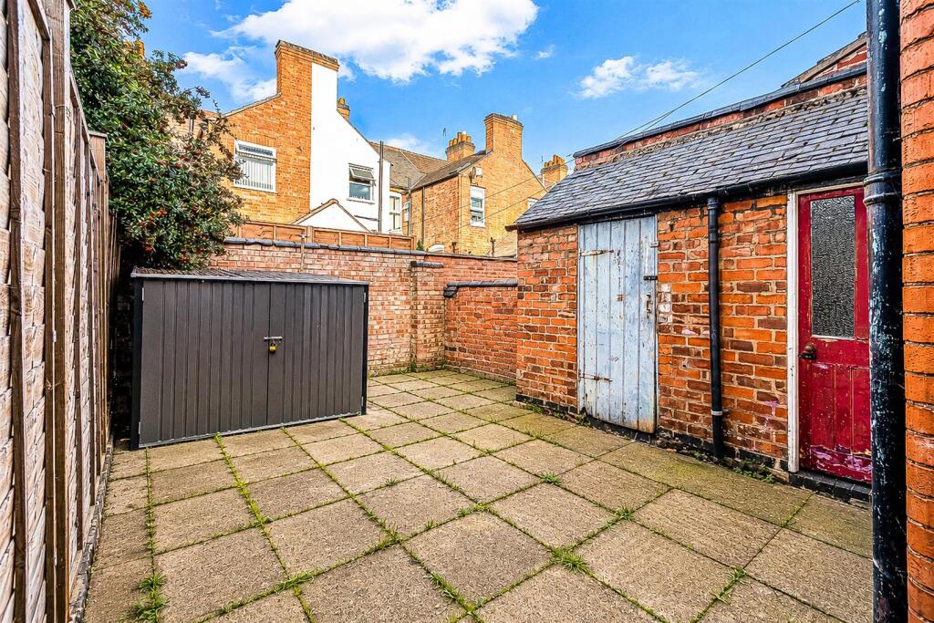 House in Leicester, City of Leicester - View 5