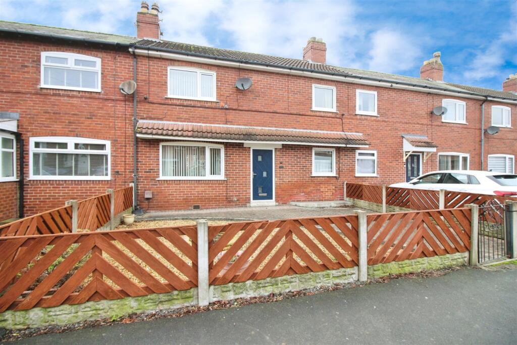 Main image of property: Park Avenue, Kippax Leeds