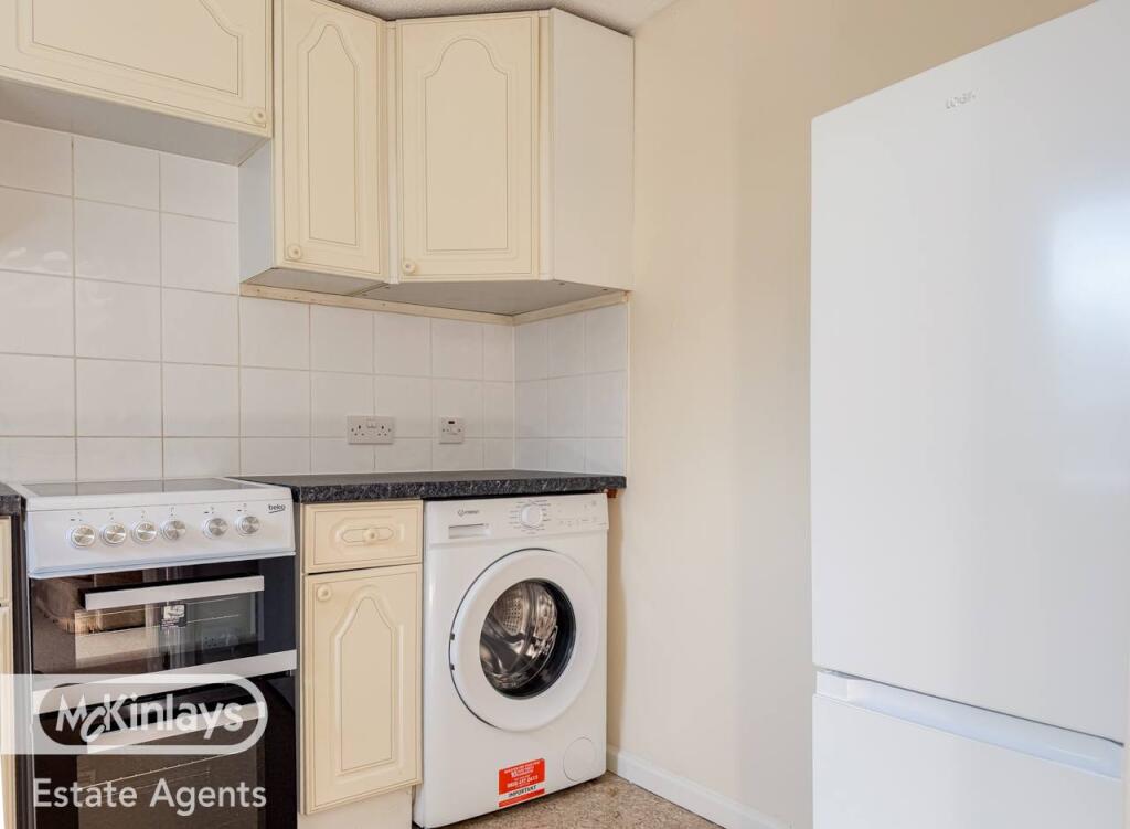 Apartment in Taunton - View 4