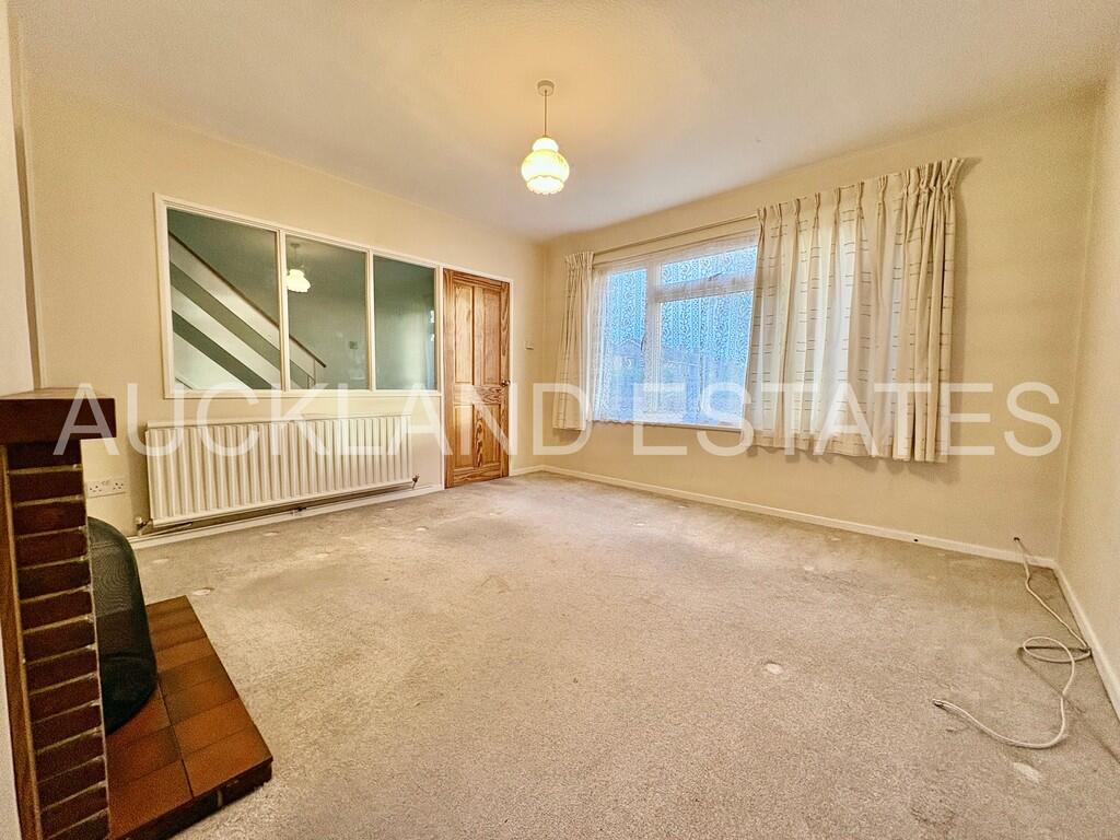 Tiverton Road, Potters Bar photo 4