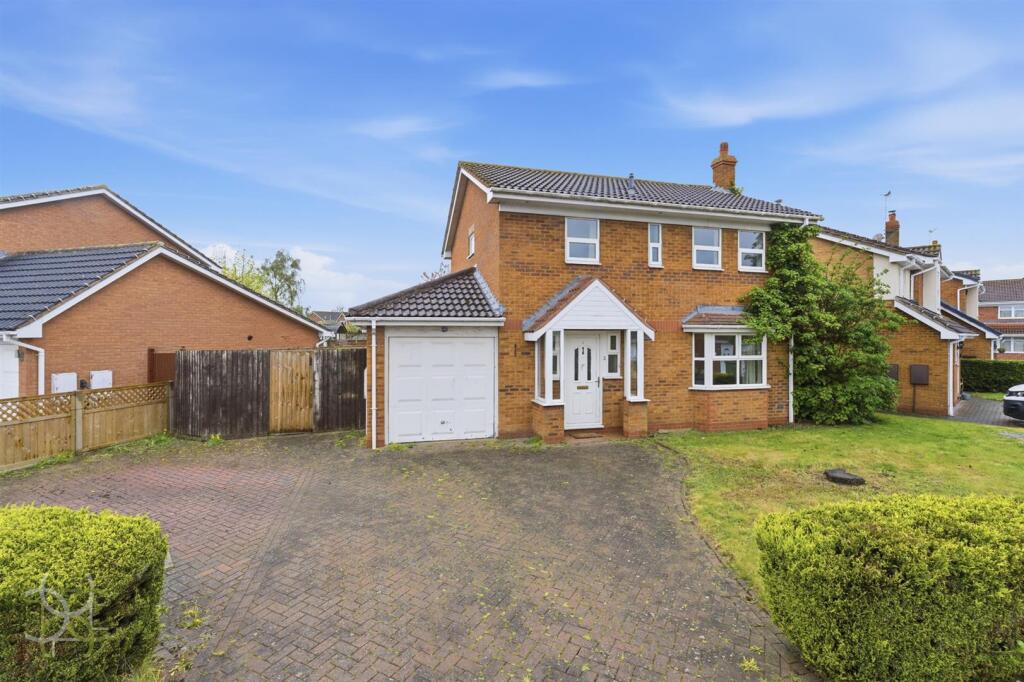 Main image of property: Celandine Way, Evesham