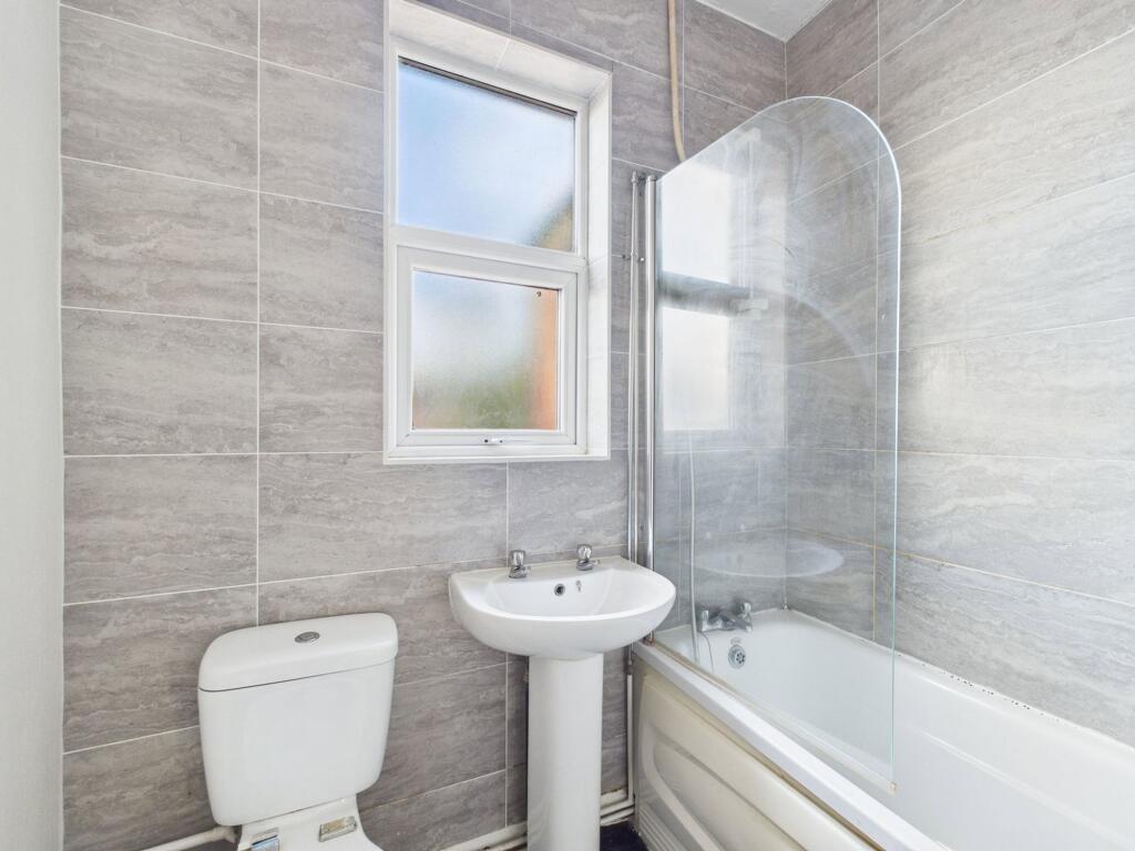 Derby Street, Ormskirk, L39 photo 3