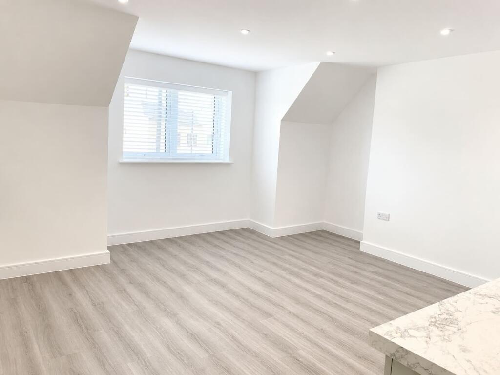 Apartment in Southampton - View 2