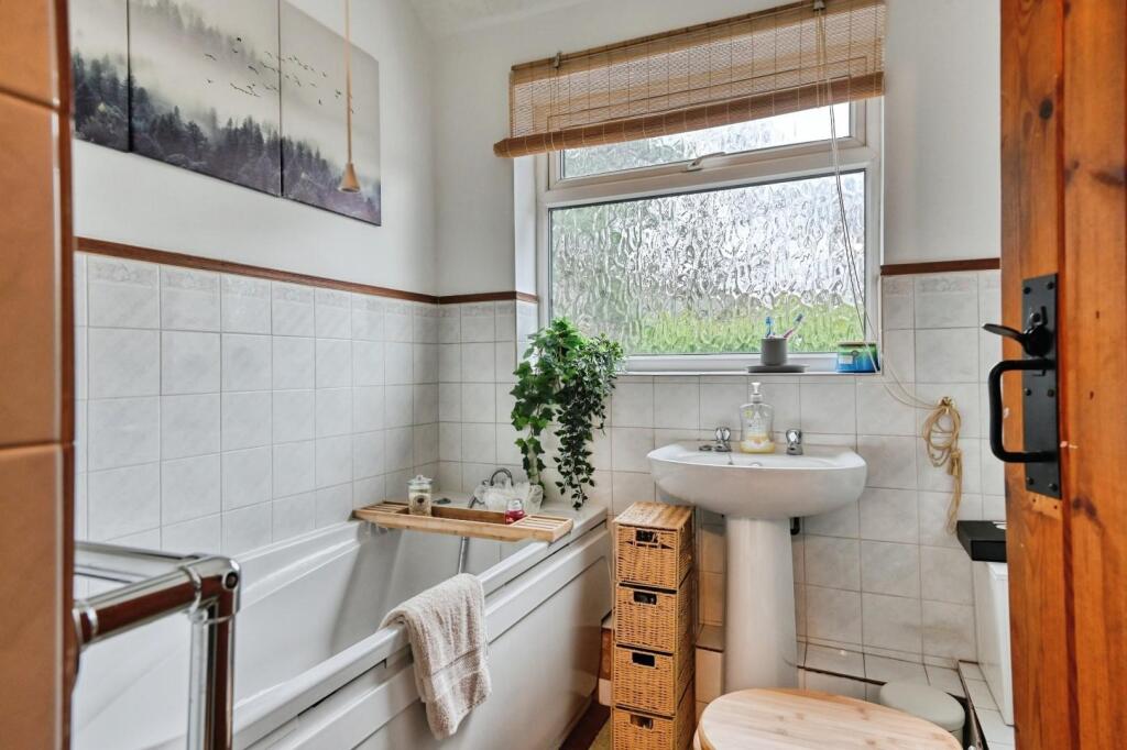 Additional image 2 of Daintry Drive, Hopwas, Tamworth