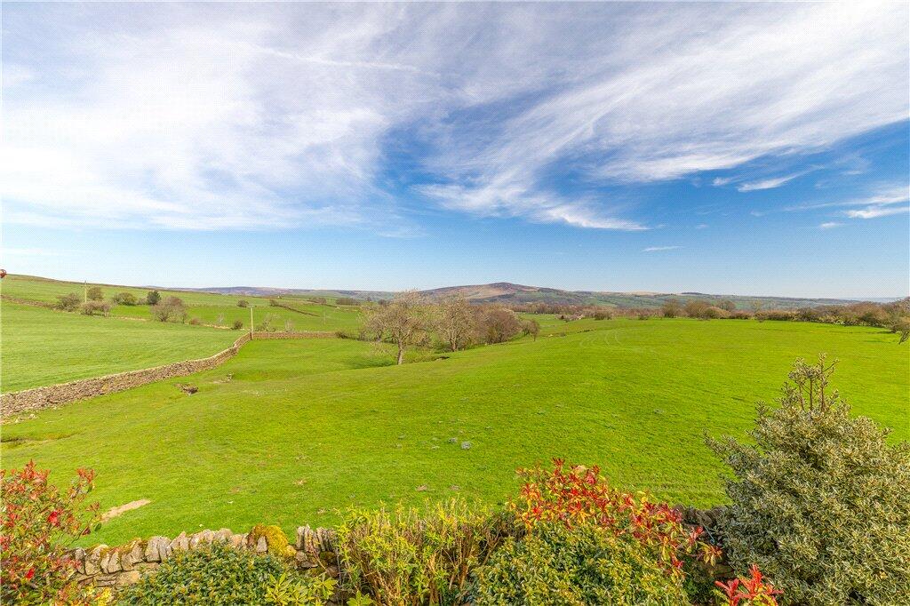 House in Bradford, Addingham - View 2