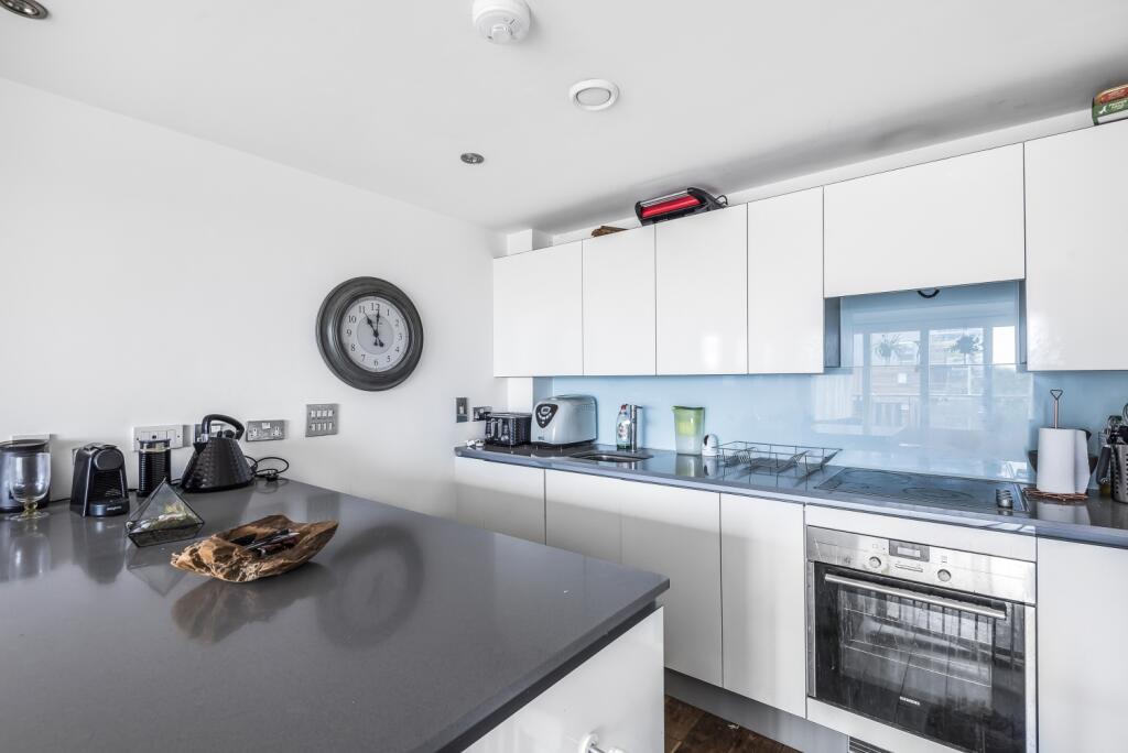 Apartment in London, Royal Borough of Greenwich - View 3