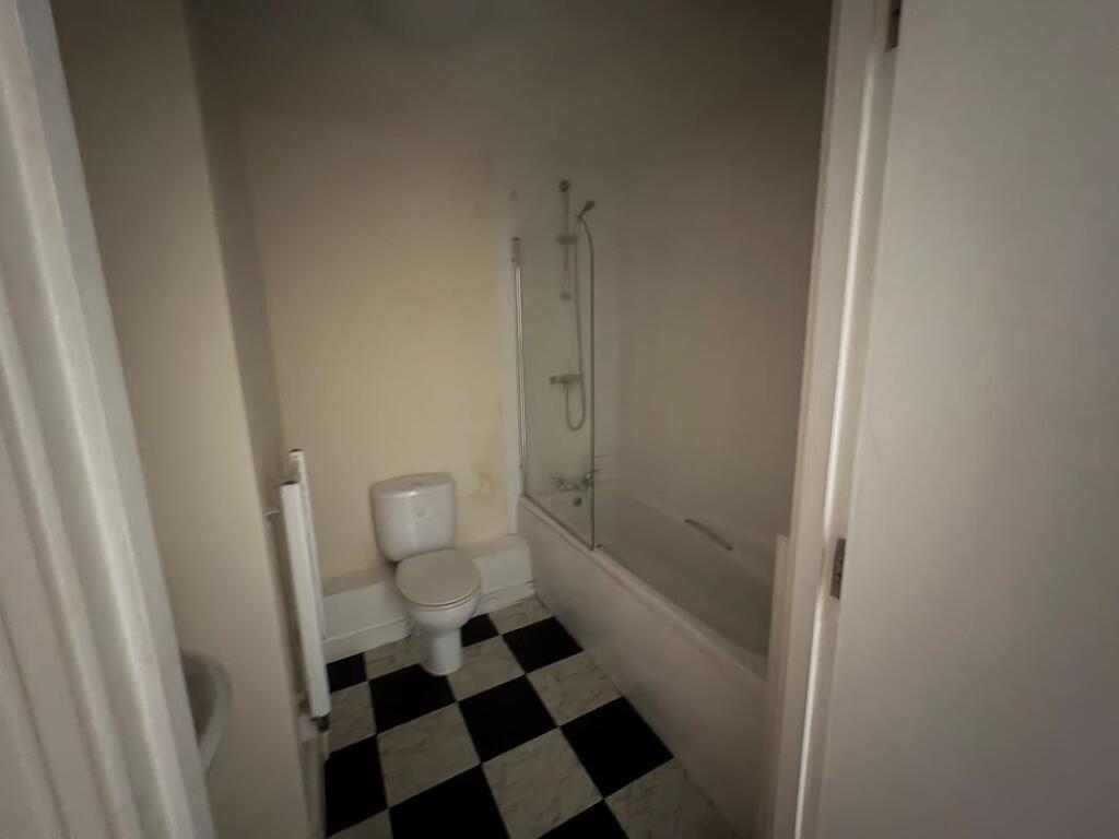 Apartment in Manchester, Greater Manchester - View 5