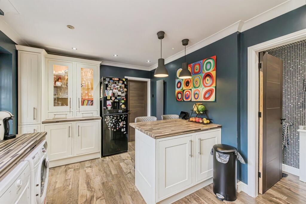 House in Tamworth, Staffordshire - View 5