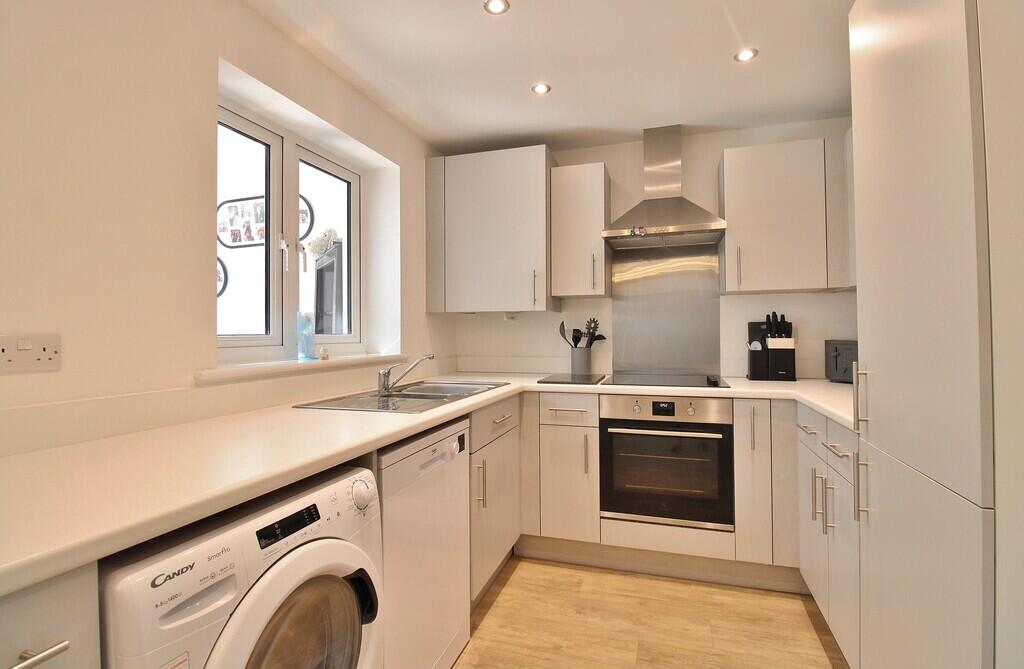 House in Portsmouth - View 5