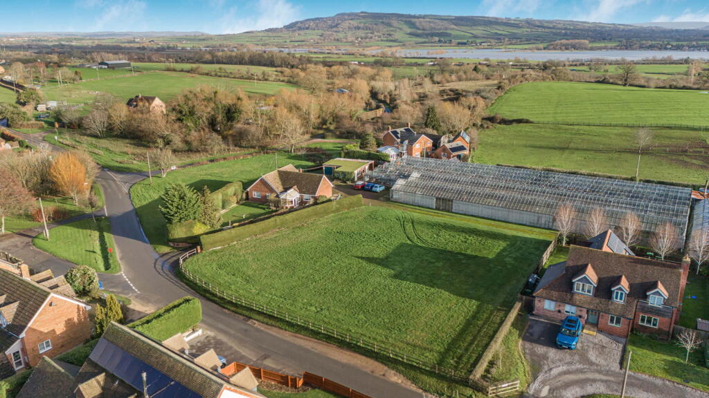 Main image of property: Hillend, Twyning, Gloucestershire, GL20 6DW