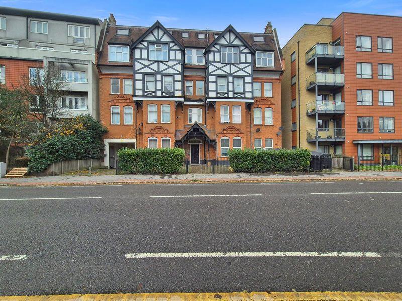 Main image of property: Park Lane, Croydon, CR0