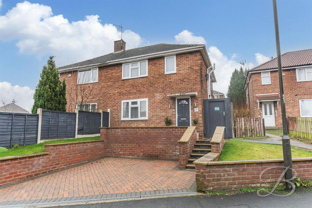 3-bed semi-detached on Iron Cliff Road, Bolsover, Chesterfield, £170,000