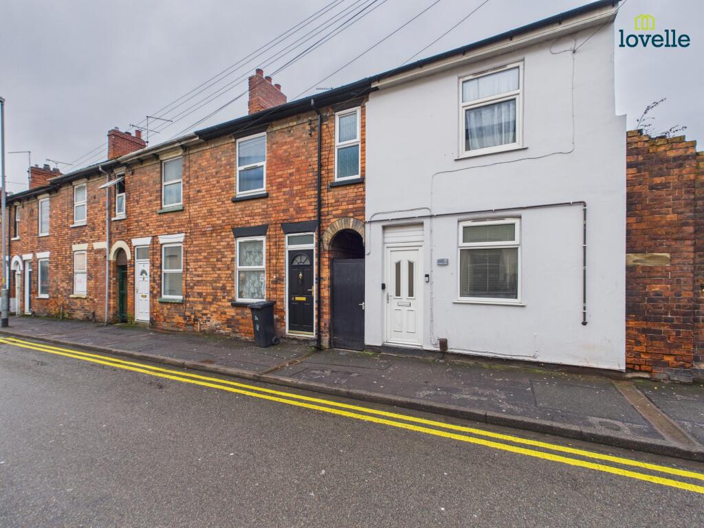 3-bed terraced on St Rumbold Street, Lincoln, LN2, £150,000