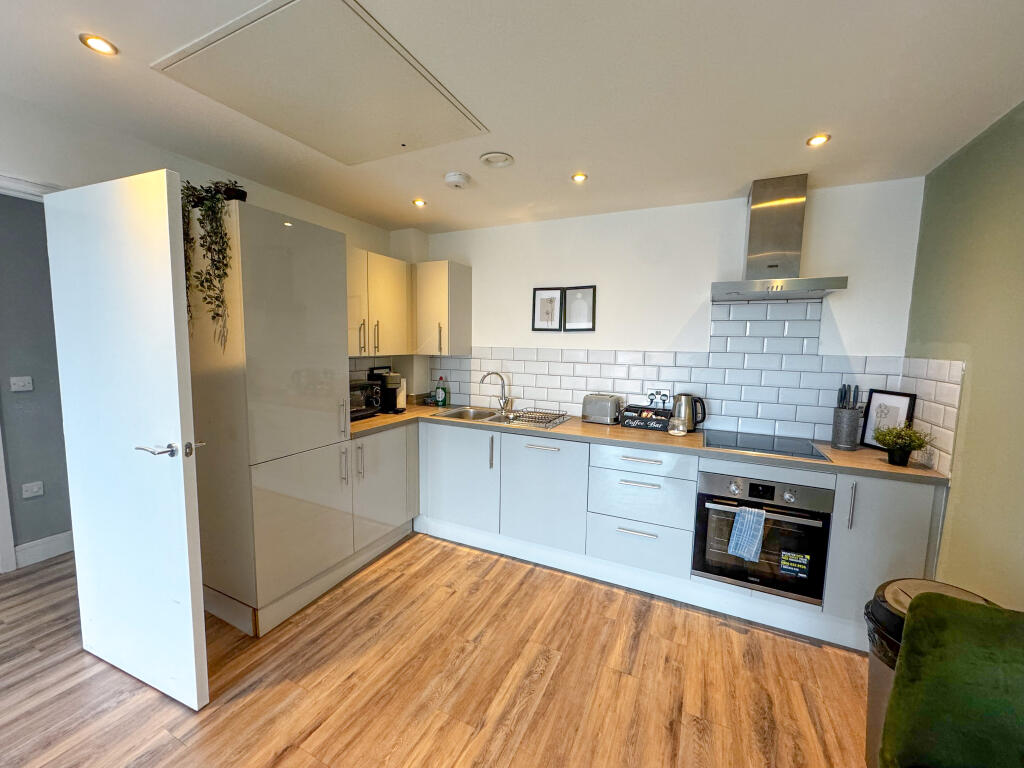 Apartment in Manchester - View 4