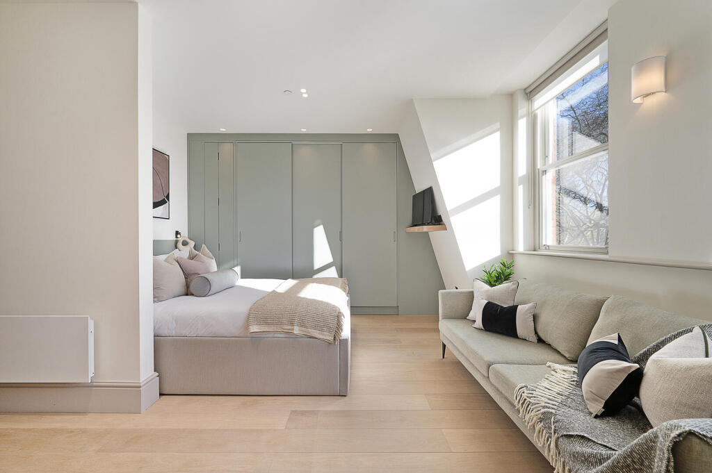 Studio flat for rent