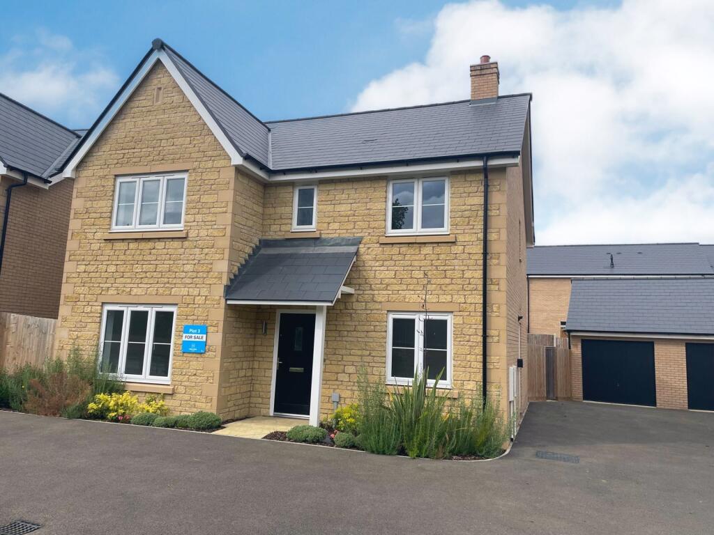 4-bed detached on The Crescent, Ketton, Stamford, £475,000