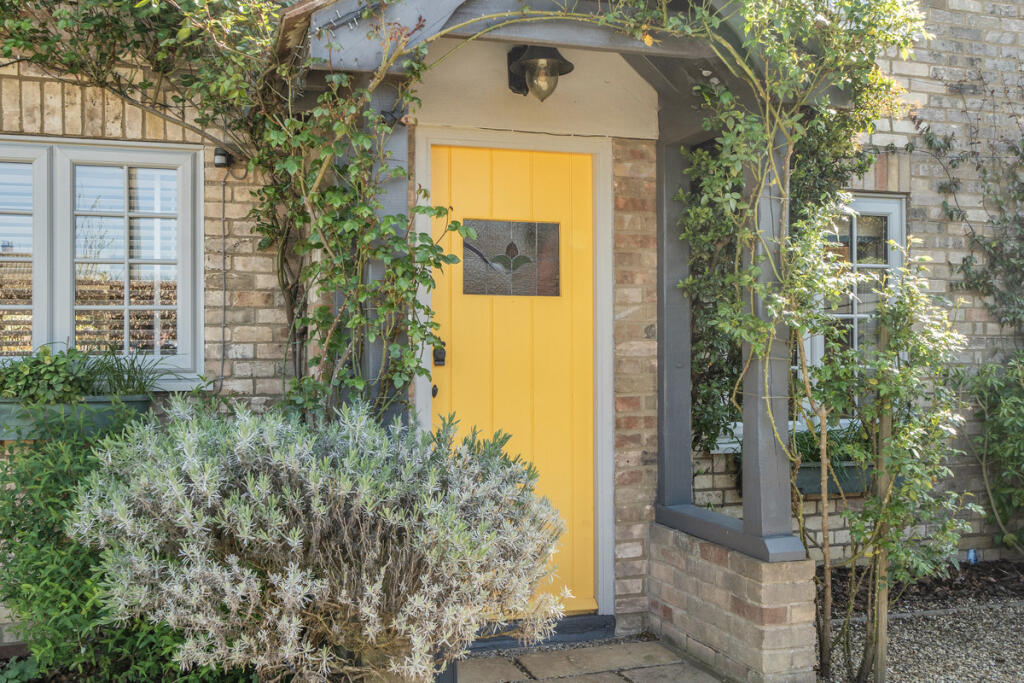 Gedding Road, Bury St. Edmunds, IP30 - View 2
