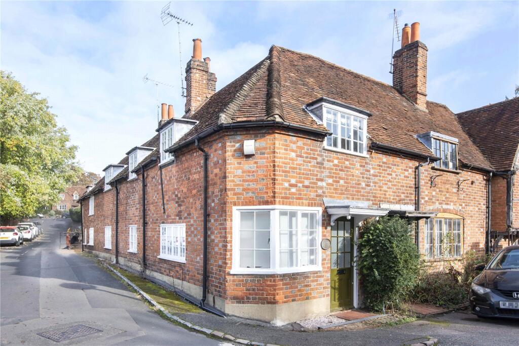 Main image of property: Deanery Cottage, High Street, Sonning, Reading, RG4