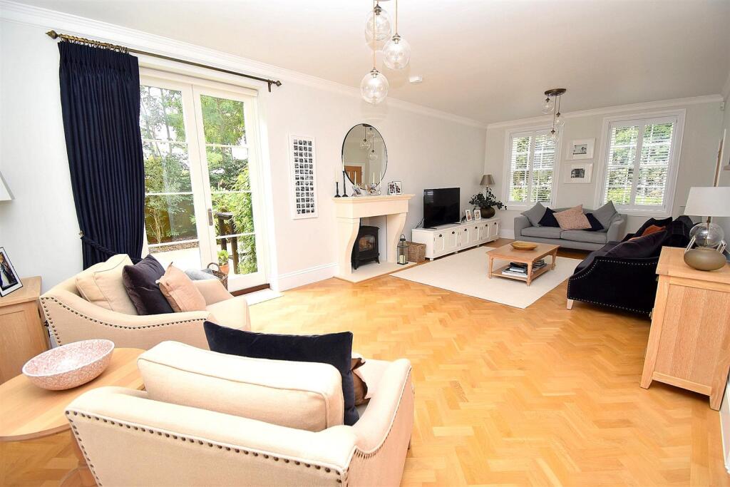 Little Baddow Road, Danbury photo 4
