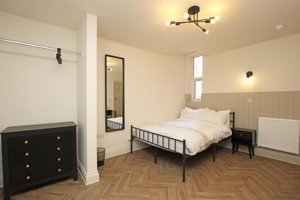 Main image of property: Rockingham Road, Kettering, North Northamptonshire