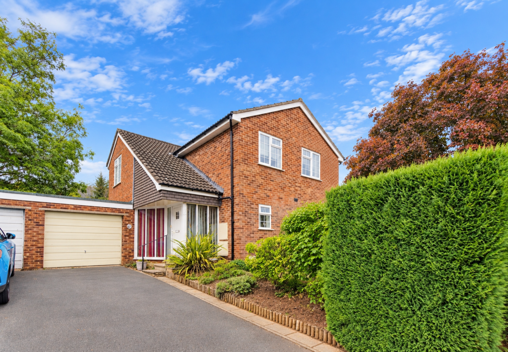 Main image of property: Kingshill Close, Malvern, WR14