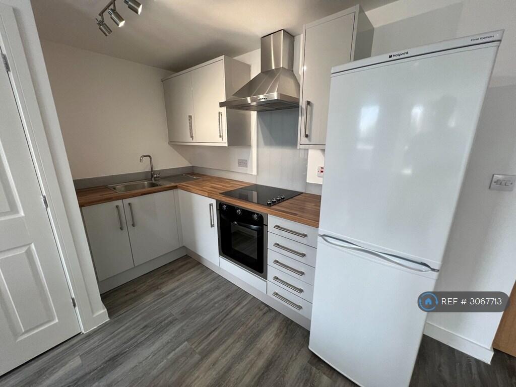 Apartment in Manchester - View 3