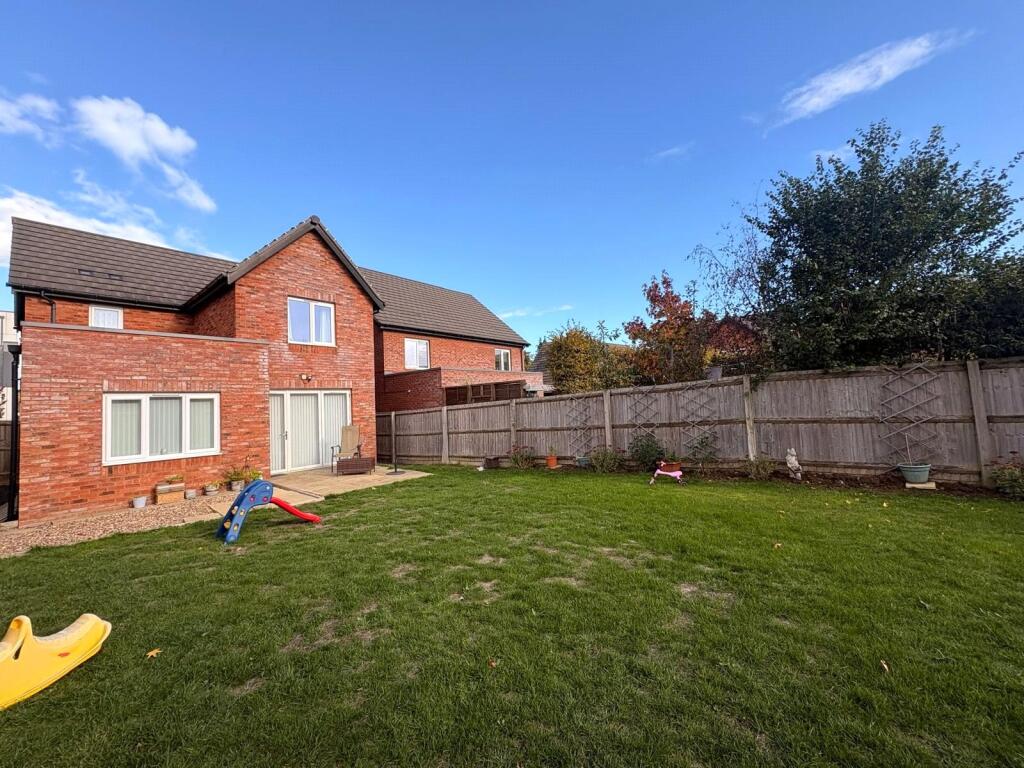 House in Northampton - View 2