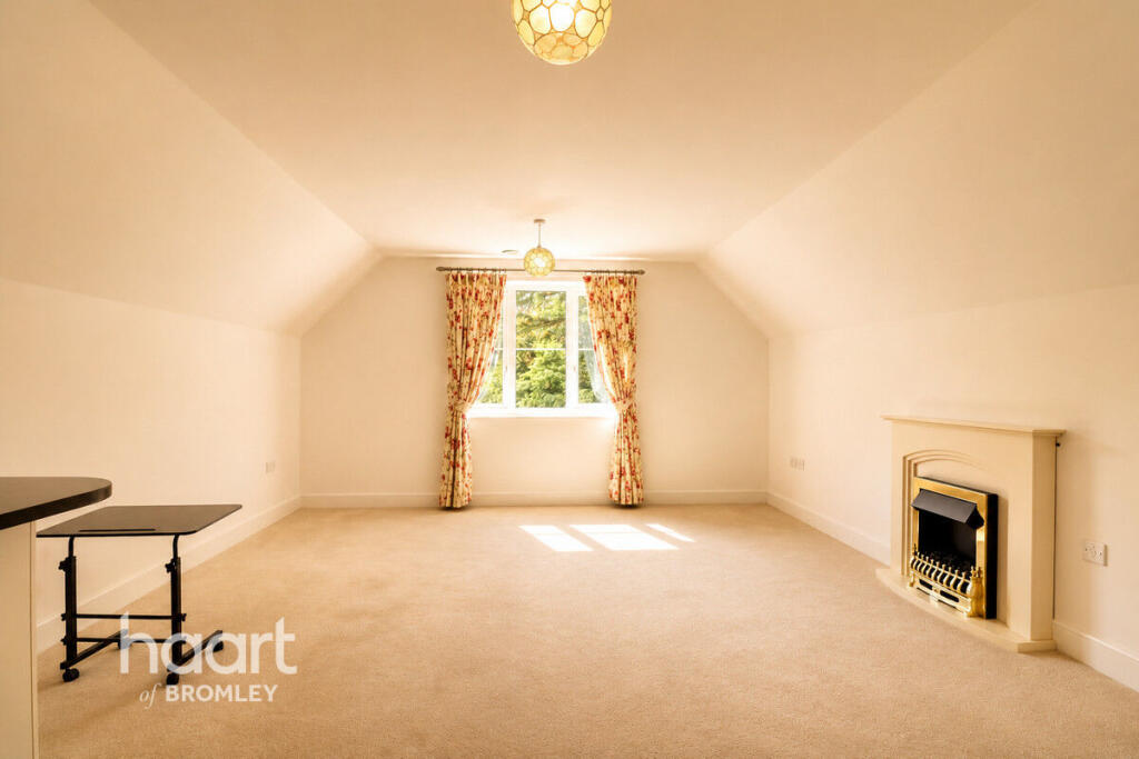 St Pauls Cray Road, Chislehurst photo 3