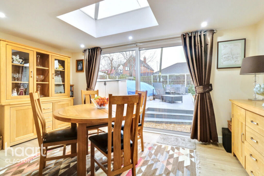 House in Point Clear, St. Osyth - View 4