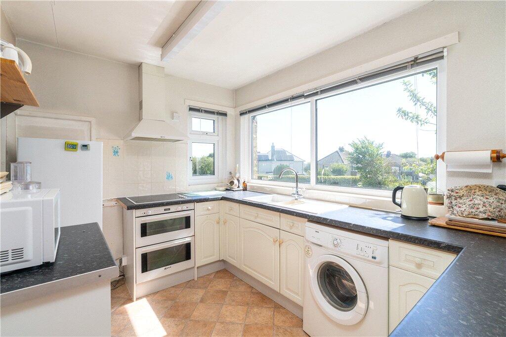 House in Bradford, Baildon - View 4
