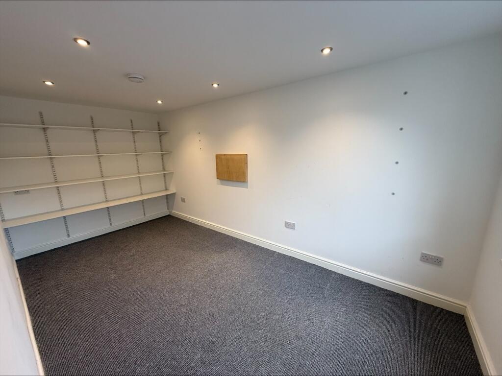 Additional image 7 of Low Whin Fold, Keighley, BD22