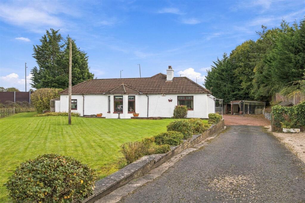 House in Lenzie, Claddens Holdings - View 3