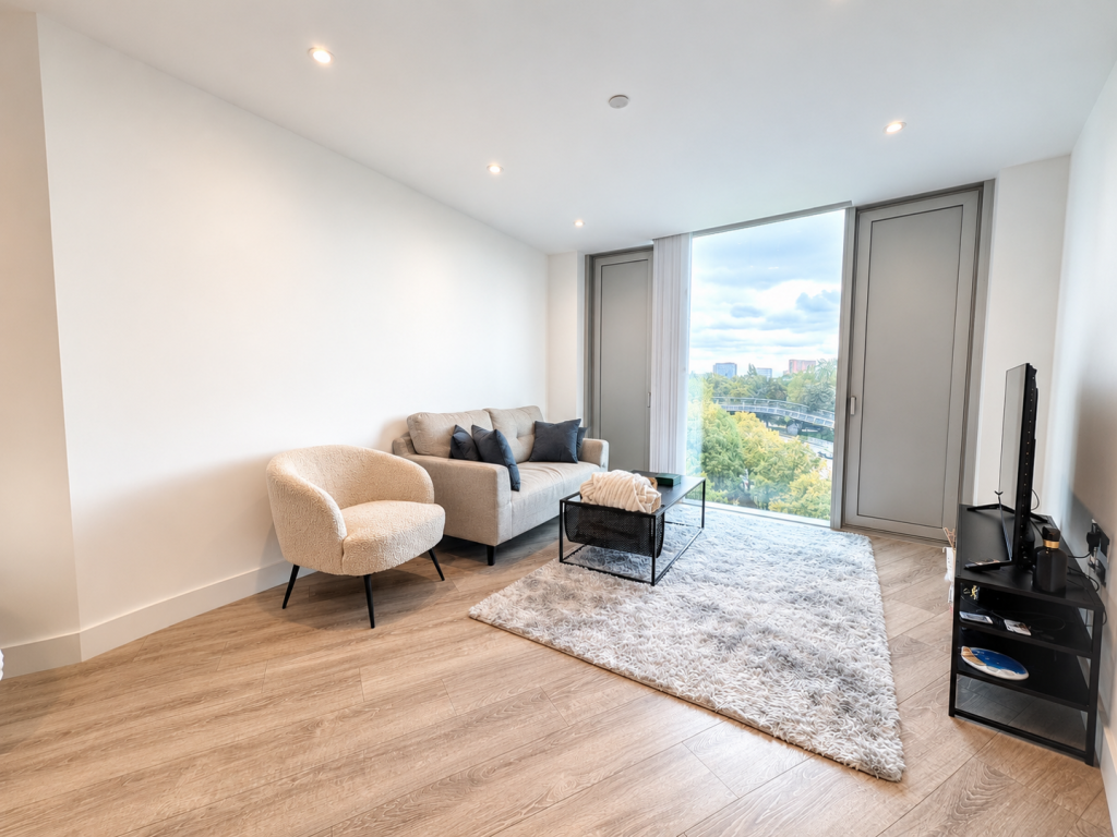 Apartment in Manchester, City Centre - View 5