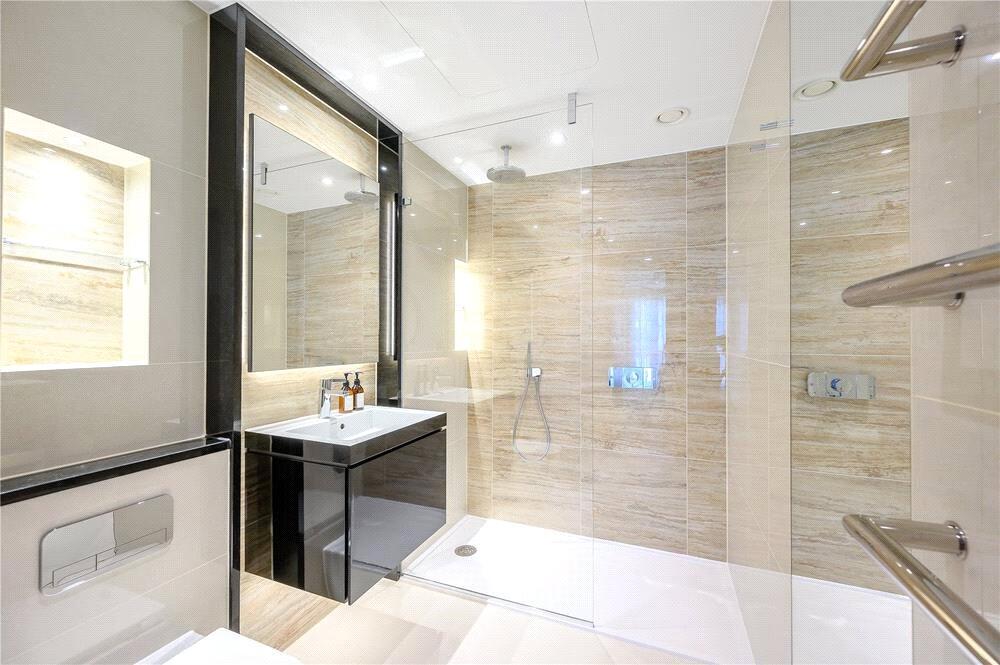 Apartment in London - View 5