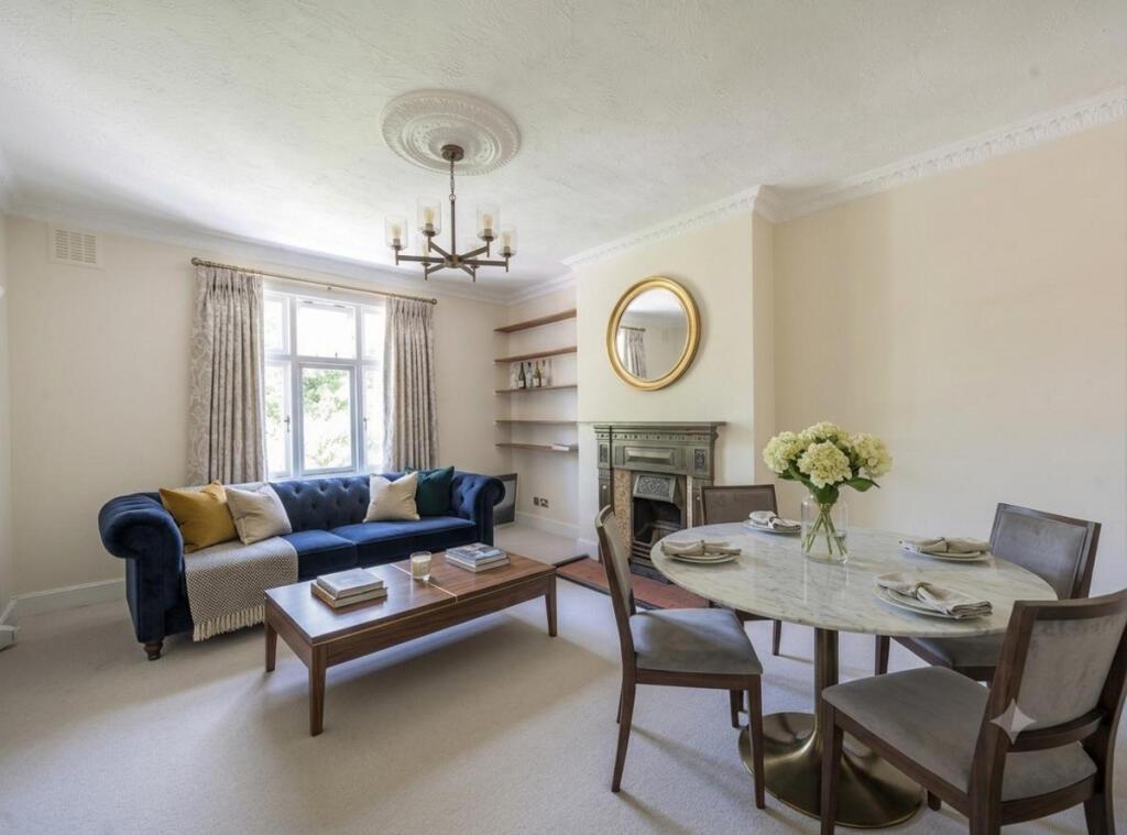 Apartment in London - View 3