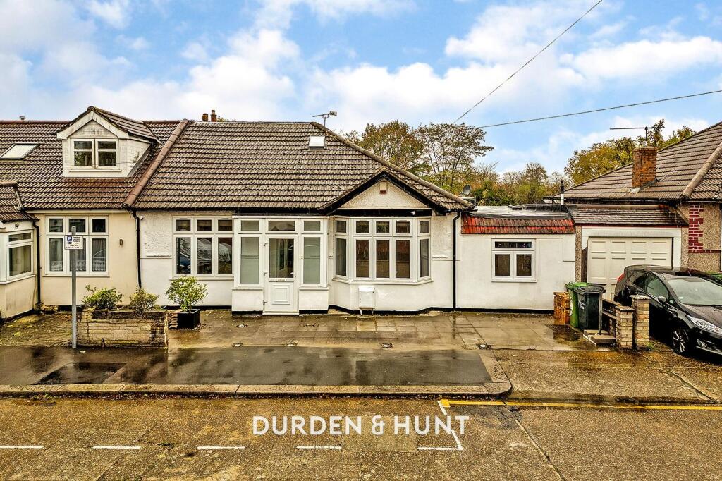 4-bed house on Mayfair Avenue, Romford, RM6, £580,000