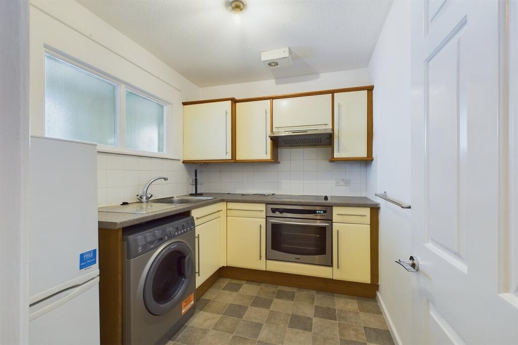 Apartment in Newcastle upon Tyne - View 2