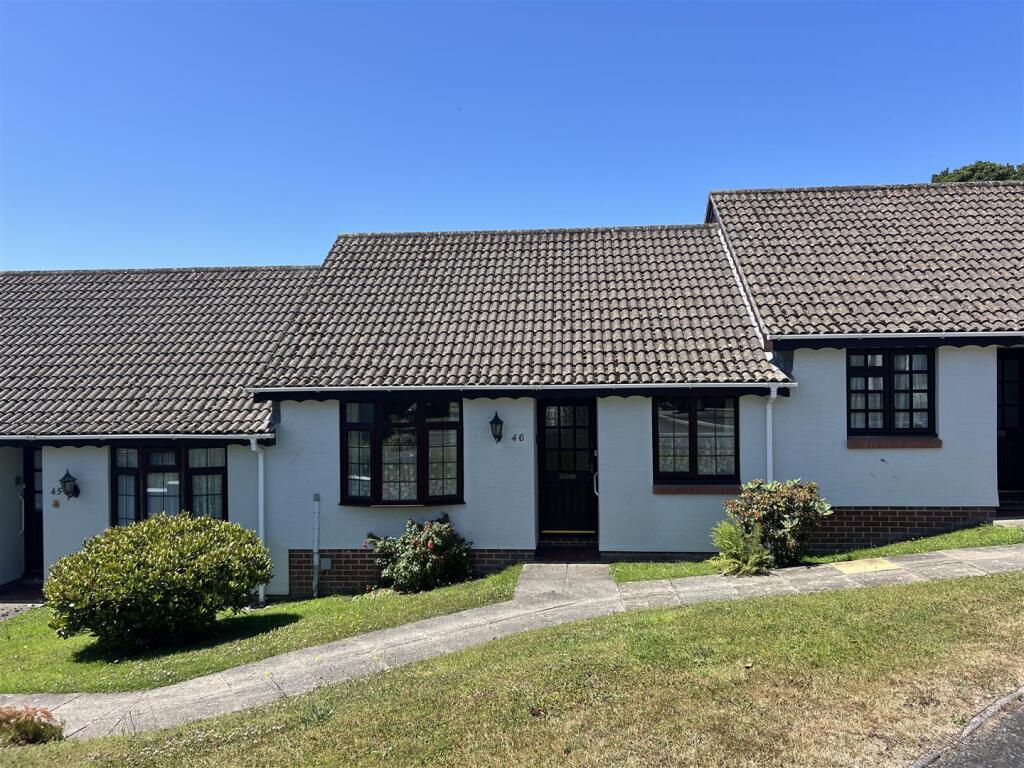 2-bed bungalow on Chisholme Close, St. Austell, £162,500