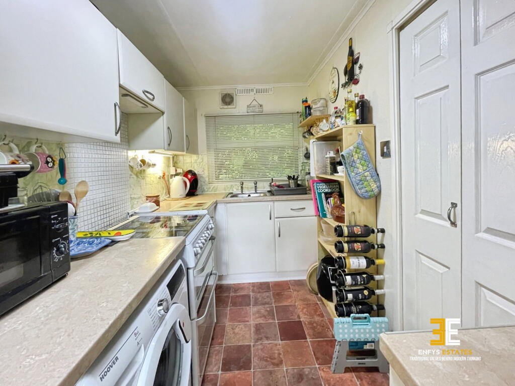 Hendre Road, Conwy, LL32 8NF - More