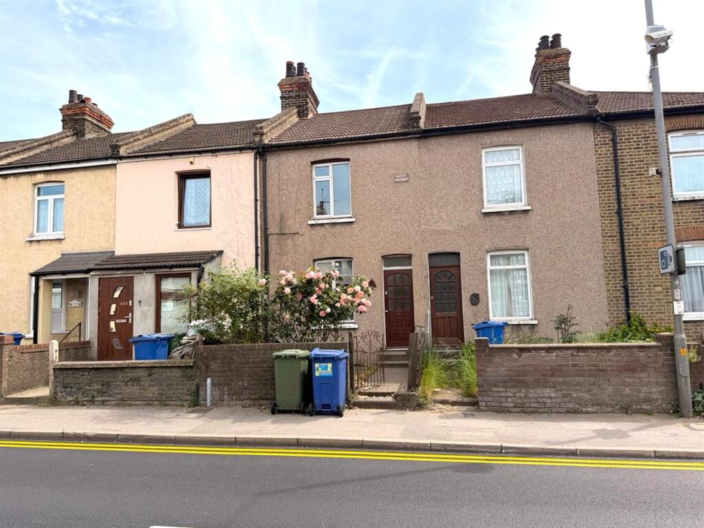 Main image of property: London Road, Grays