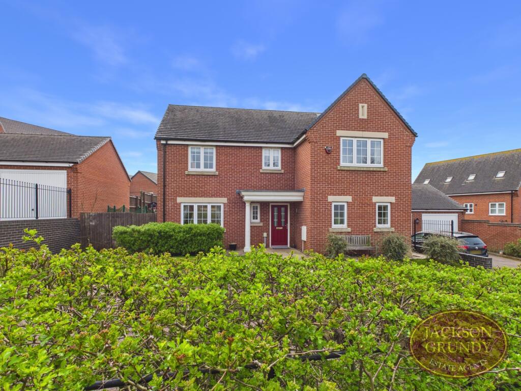 Main image of property: Muddiman Close, Long Buckby, NN6 7WZ